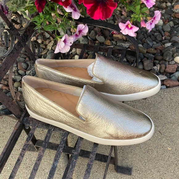 🌸 Birdies Swift Classic Metallic Gold Sneakers - Picture 7 of 11